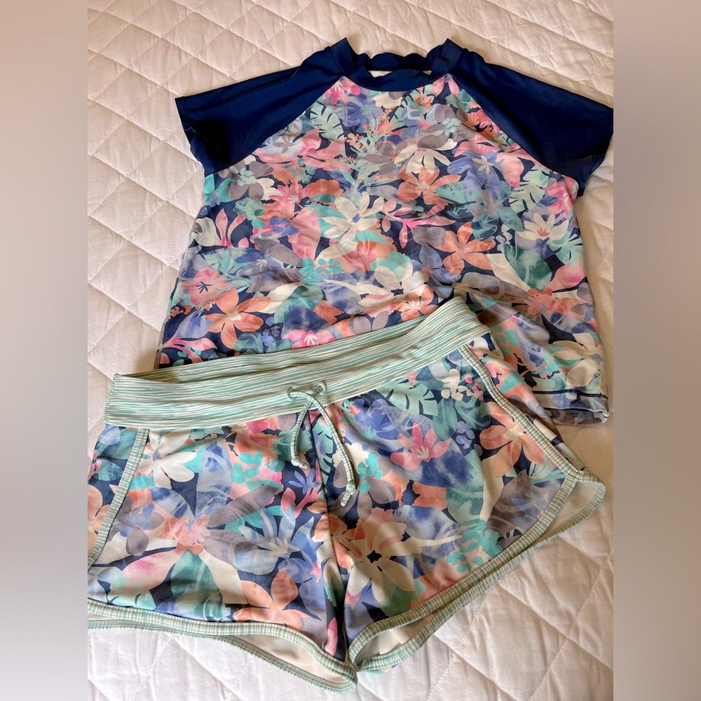 Athleta Girl Surf’s Up Swim Set Rashguard and Cannonball Shorts